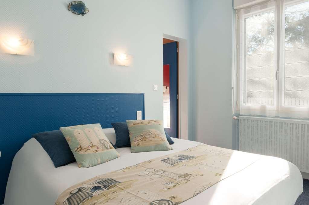 The Originals Access, Hotel Corinna, Royan Szoba fotó